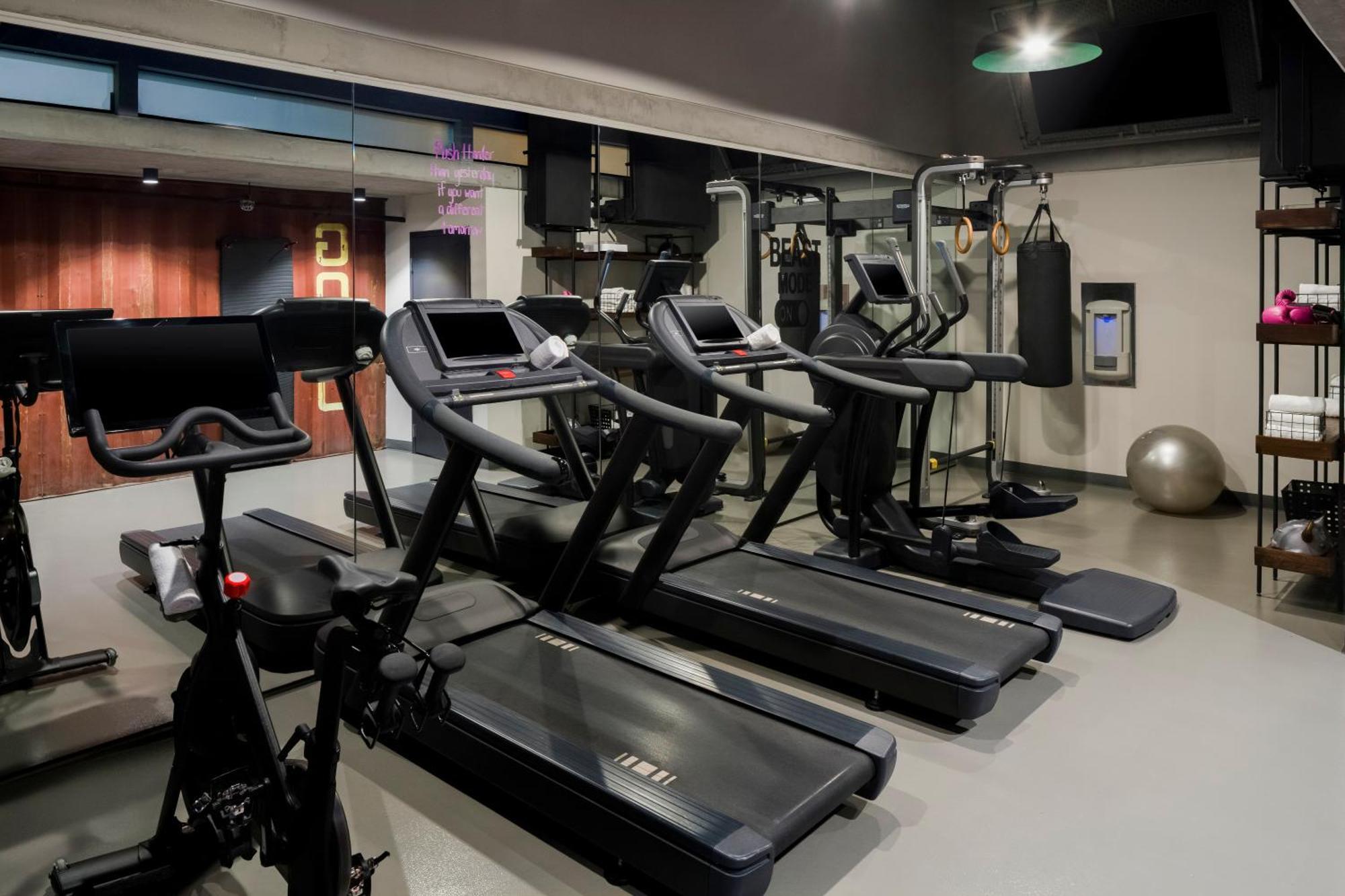 Moxy San Diego Gaslamp Quarter Экстерьер фото